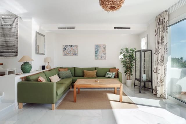 2 soveværelse Lejlighed til salg i Nueva Andalucia, Marbella med swimmingpool garage - € 795.000 (Ref: 9551179)