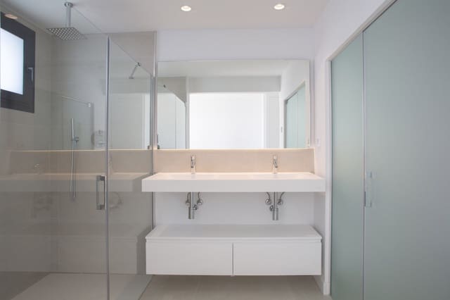 Apartamento de 2 habitaciones en Fuengirola en venta con piscina garaje - 699.000 € (Ref: 9561552)