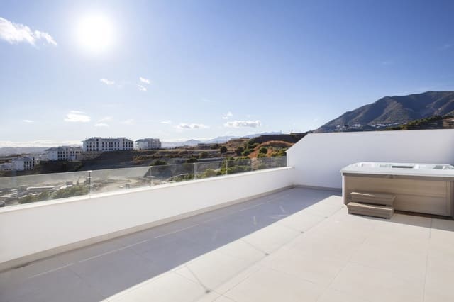 2 sovrum Takvåning till salu i Fuengirola med pool garage - 850 000 € (Ref: 9561553)