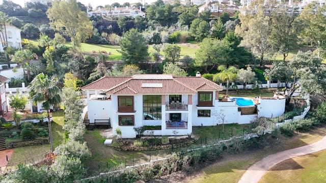 4 sypialnia Willa na sprzedaż w La Cala Golf, Mijas z basenem - 1 795 000 € (Ref: 9586037)