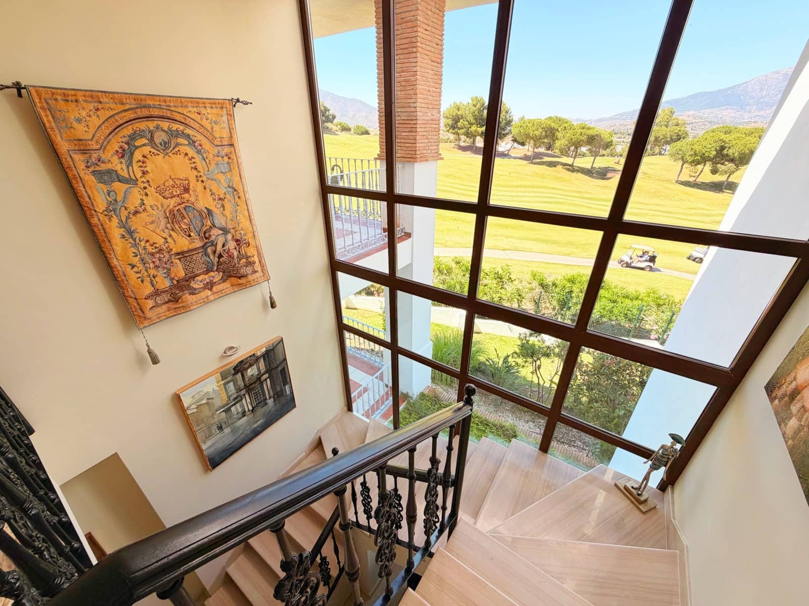 4 bedroom Villa for sale in La Cala Golf with pool - € 1,895,000 (Ref: 9586037)