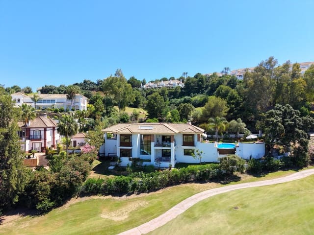 4 soveværelse Villa til salg i La Cala Golf, Mijas med swimmingpool - € 1.895.000 (Ref: 9586037)