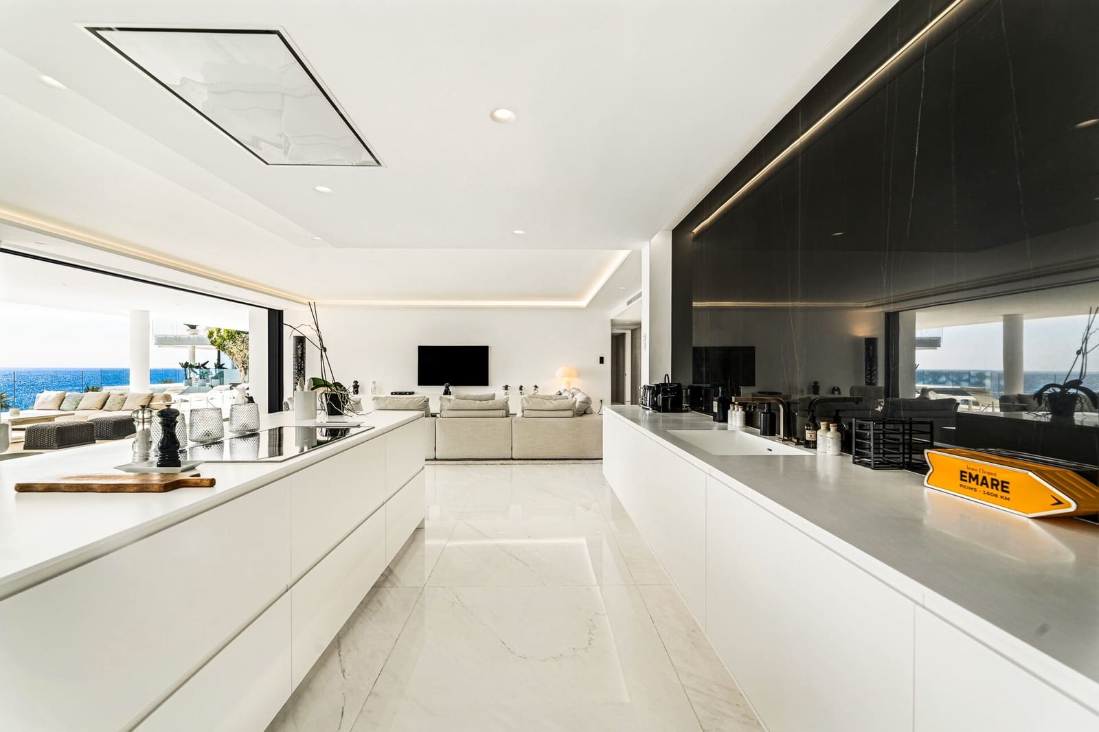 Apartamento de 5 habitaciones en Estepona en venta con piscina garaje - 6.800.000 € (Ref: 9625448)