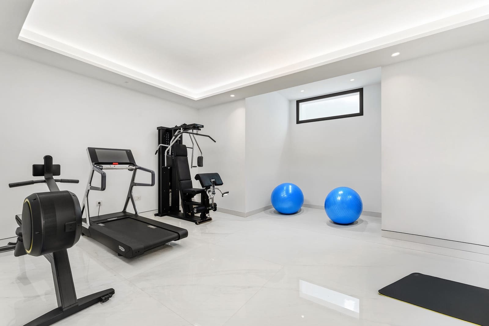 Apartamento de 5 habitaciones en Estepona en venta con piscina garaje - 6.800.000 € (Ref: 9625448)