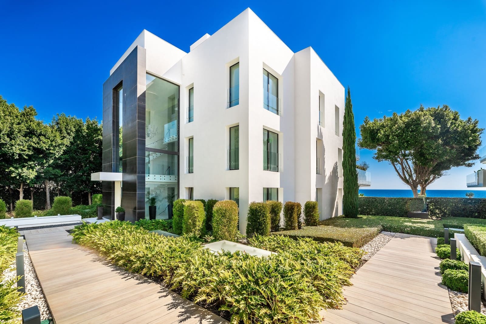 Apartamento de 5 habitaciones en Estepona en venta con piscina garaje - 6.800.000 € (Ref: 9625448)