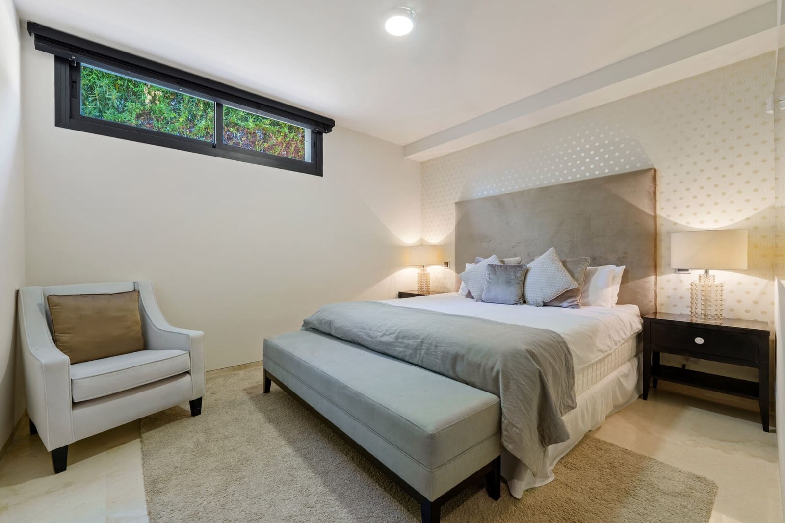 6 quarto Moradia para venda em Nueva Andalucia com piscina - 4 290 000 € (Ref: 9625451)