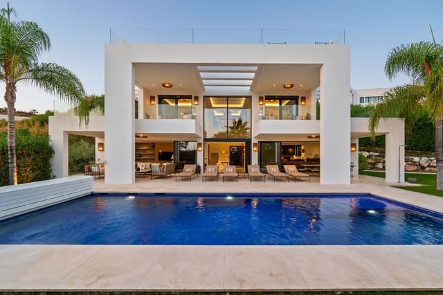 6 bedroom Villa for sale in Nueva Andalucia, Marbella with pool garage - € 4,190,000 (Ref: 9625452)