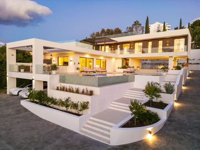 5 makuuhuone Huvila myytävänä paikassa El Paraiso, Estepona mukana uima-altaan - 3 695 000 € (Ref: 9625453)