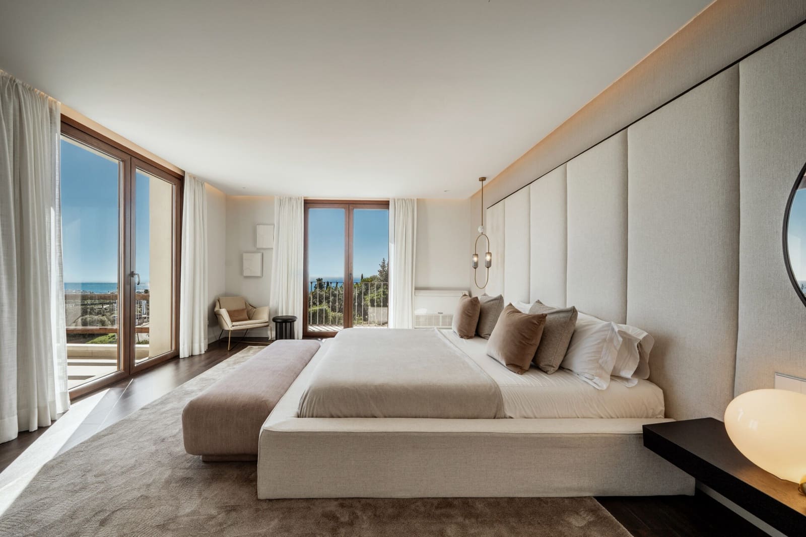 5 slaapkamer Villa te koop in New Golden Mile met zwembad - € 2.195.000 (Ref: 9644703)