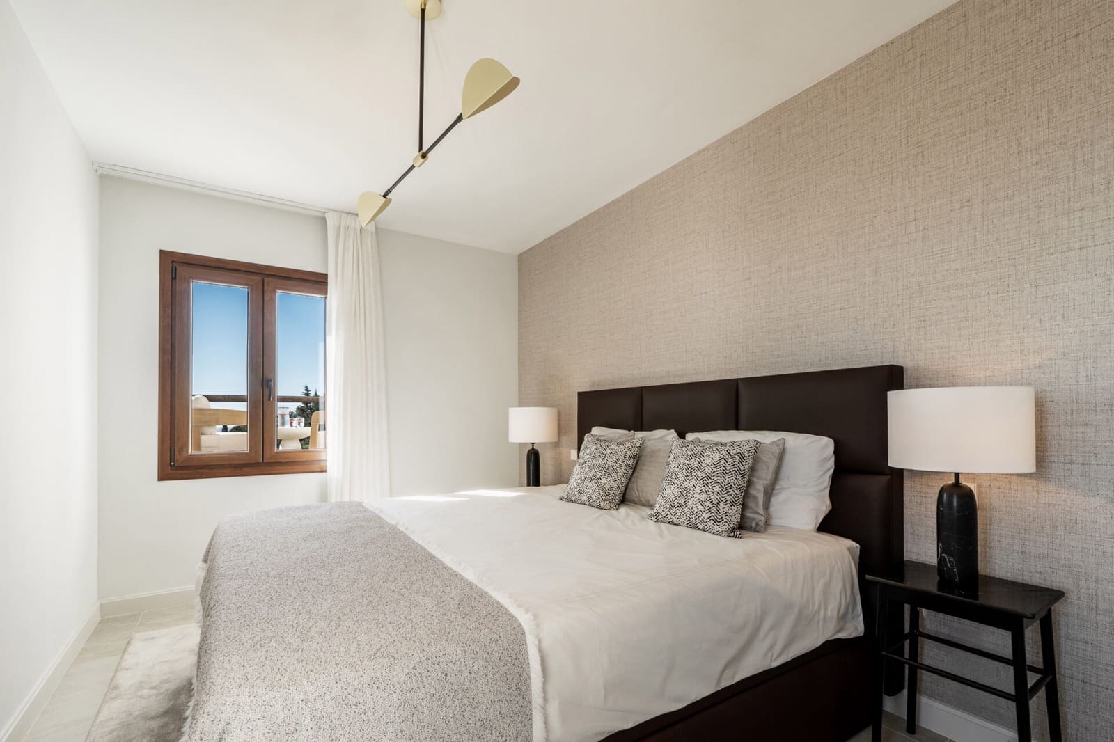 5 slaapkamer Villa te koop in New Golden Mile met zwembad - € 2.195.000 (Ref: 9644703)