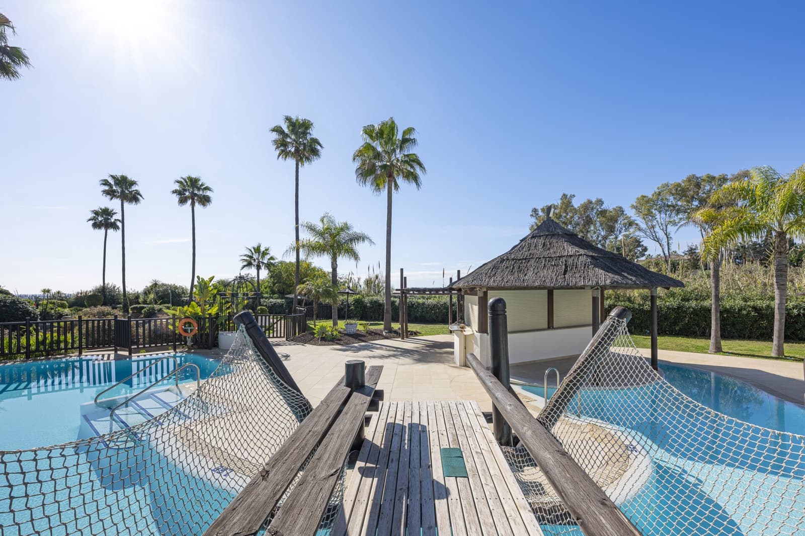 3 soverom Leilighet til salgs i New Golden Mile med svømmebasseng garasje - € 1 995 000 (Ref: 9647930)