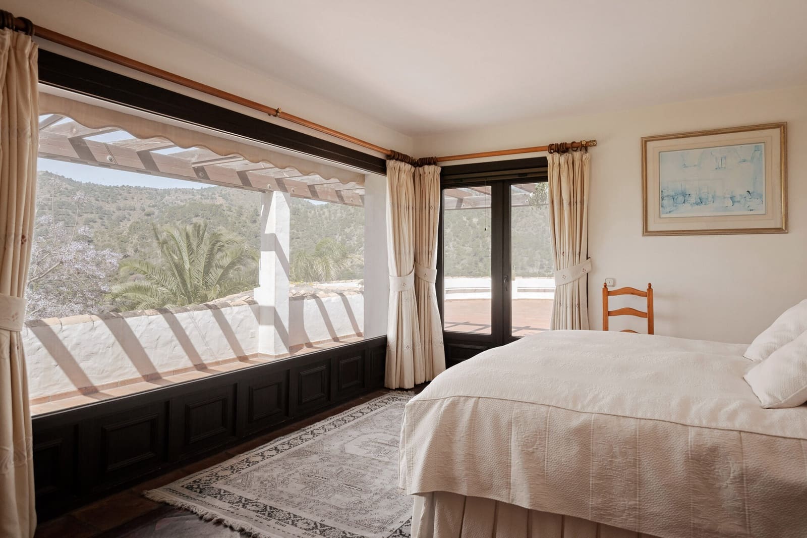 6 makuuhuone Huvila myytävänä paikassa Istan mukana uima-altaan - 4 995 000 € (Ref: 9651659)