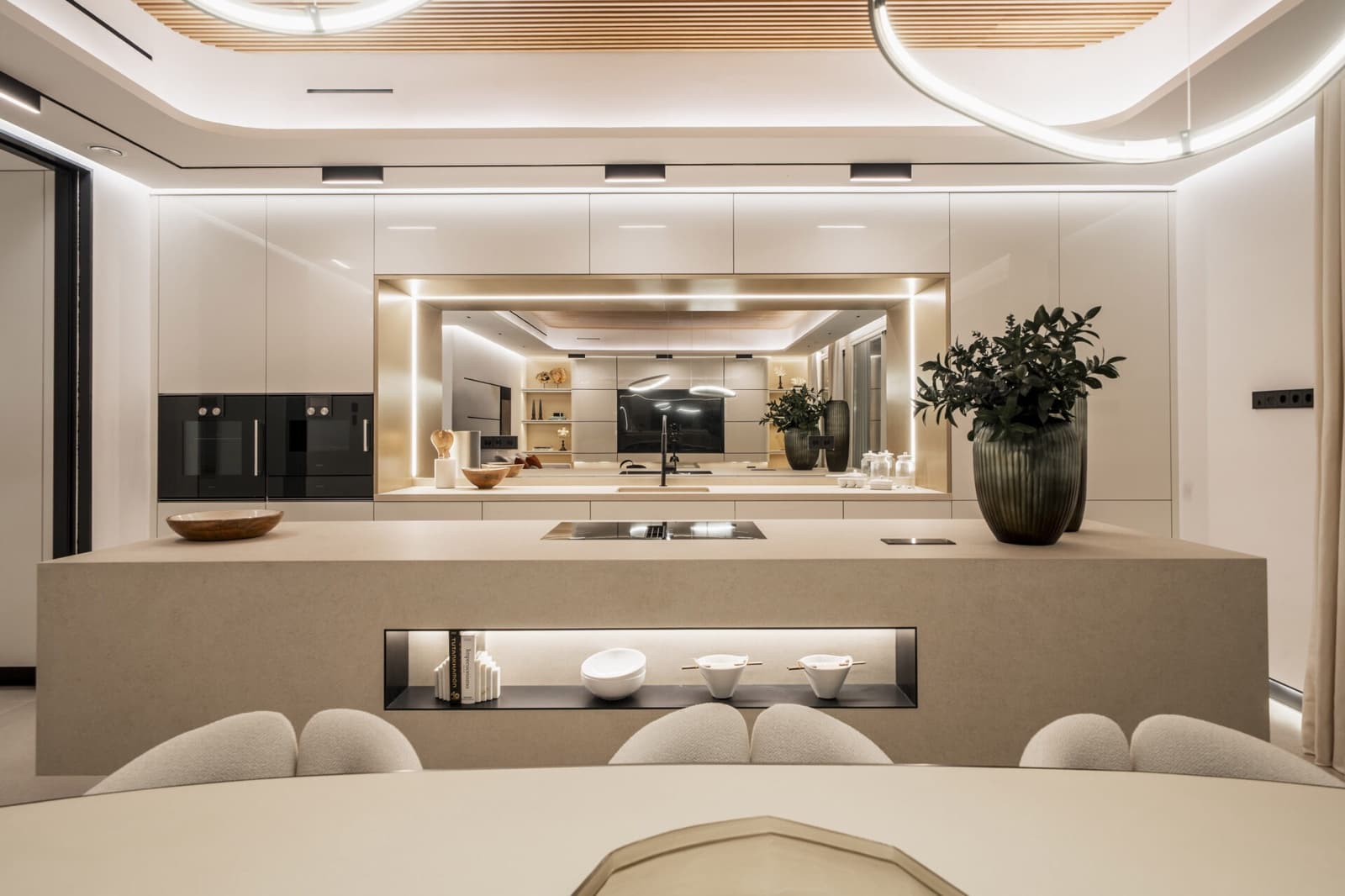 3 bedroom Apartment for sale in Las Chapas with pool garage - € 5,200,000 (Ref: 9698183)