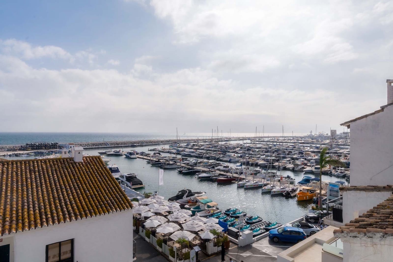 2 bedroom Penthouse for sale in Puerto Banus - € 1,295,000 (Ref: 9701478)