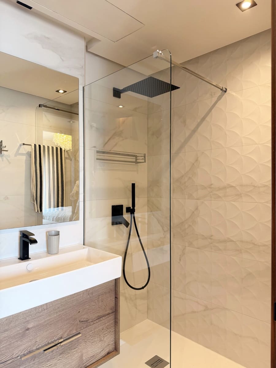 3 bedroom Penthouse for sale in San Pedro de Alcantara with pool garage - € 2,995,000 (Ref: 9704896)