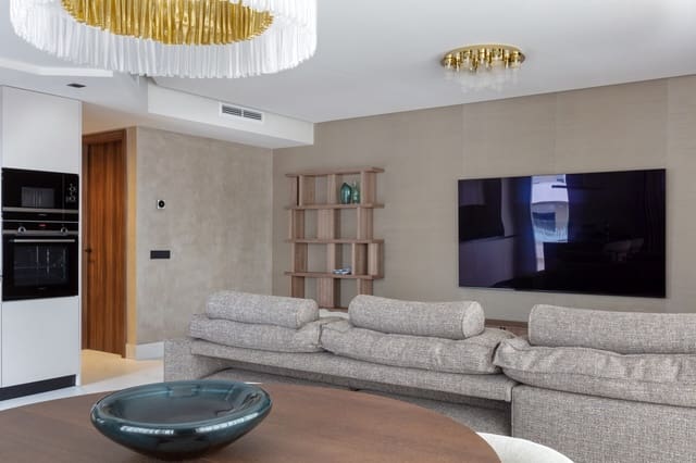 3 bedroom Penthouse for sale in San Pedro de Alcantara, Marbella with pool garage - € 2,595,000 (Ref: 9704896)