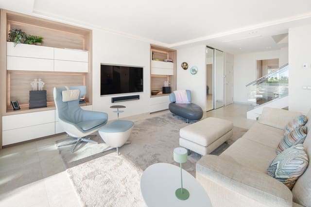 3 bedroom Villa for sale in Golden Mile, Marbella with pool garage - € 2,495,000 (Ref: 9731780)