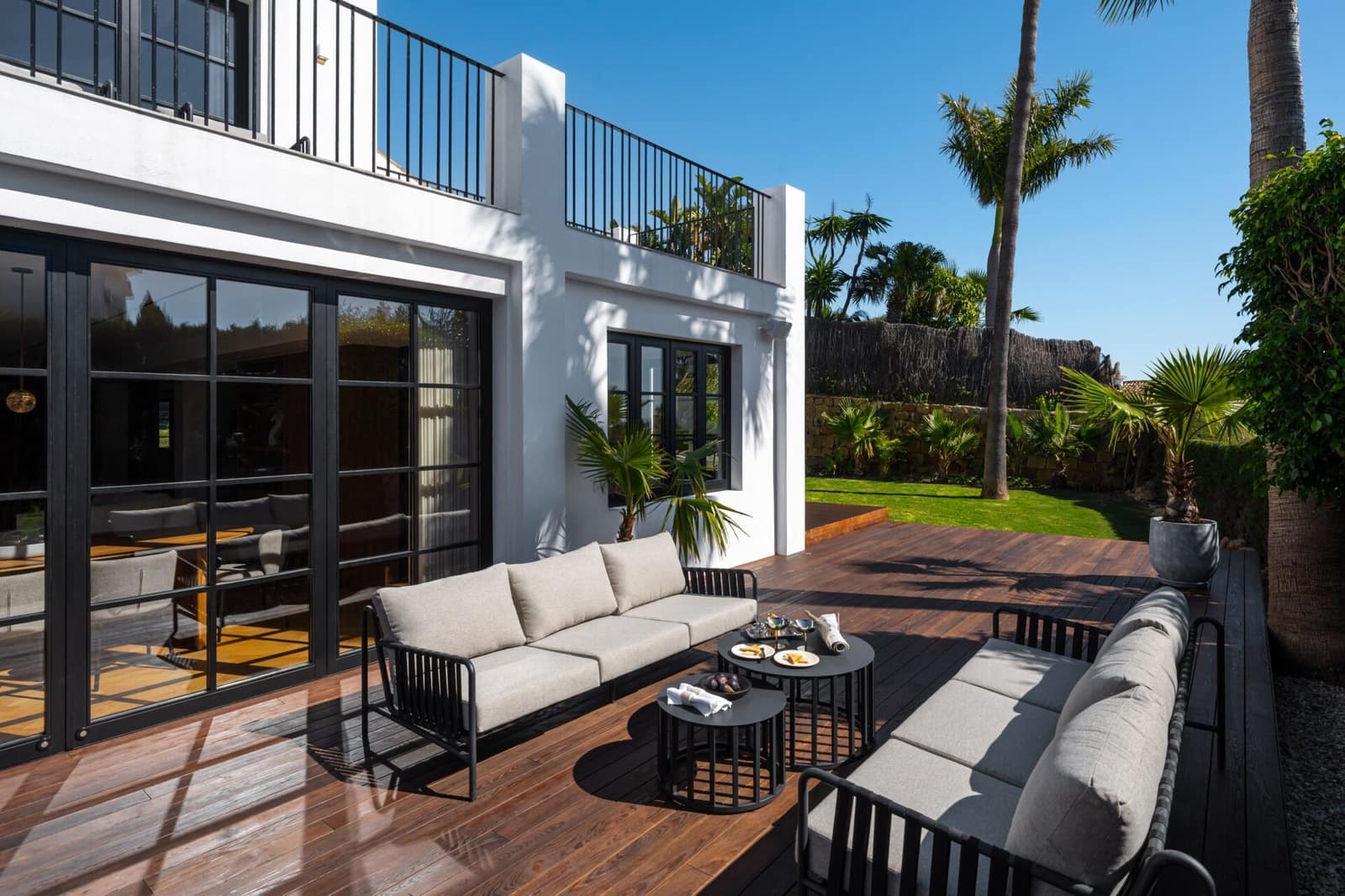 4 Zimmer Villa zu verkaufen in Nueva Andalucia mit Pool - 4.250.000 € (Ref: 9731781)