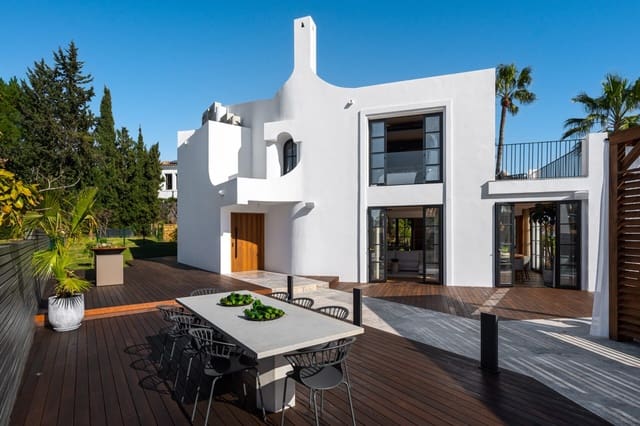 4 Zimmer Villa zu verkaufen in Nueva Andalucia, Marbella mit Pool - 4.250.000 € (Ref: 9731781)
