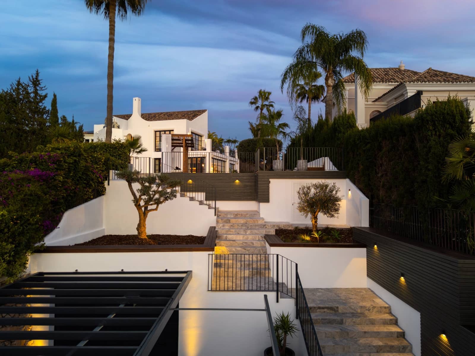 4 Zimmer Villa zu verkaufen in Nueva Andalucia mit Pool - 4.250.000 € (Ref: 9731781)