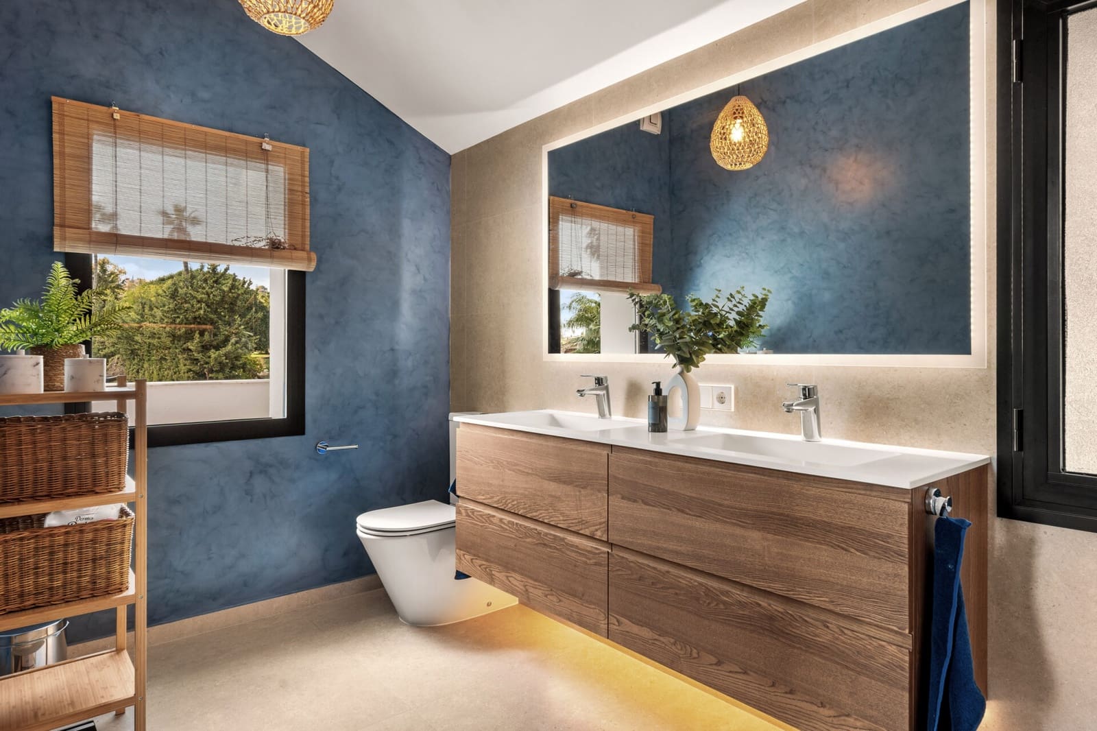 4 chambre Villa/Maison à vendre à Nueva Andalucia avec piscine garage - 2 650 000 € (Ref: 9735366)