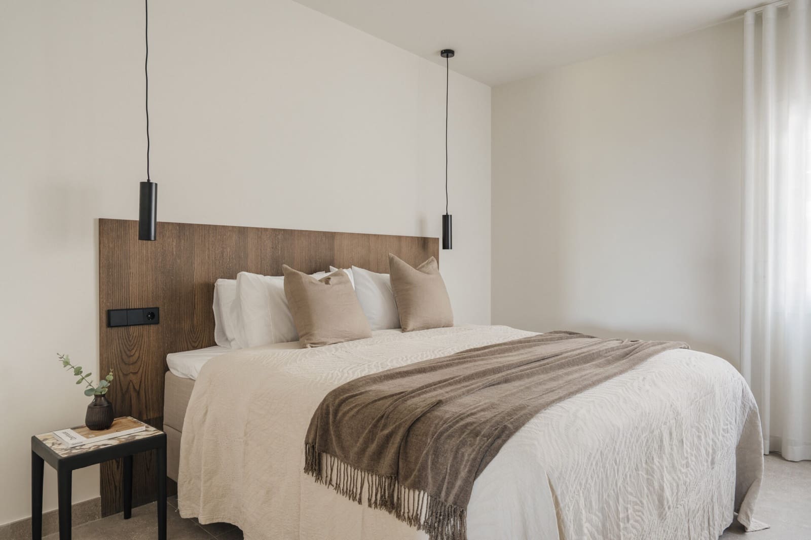 3 quarto Apartamento para venda em Nueva Andalucia com piscina - 1 095 000 € (Ref: 9761801)