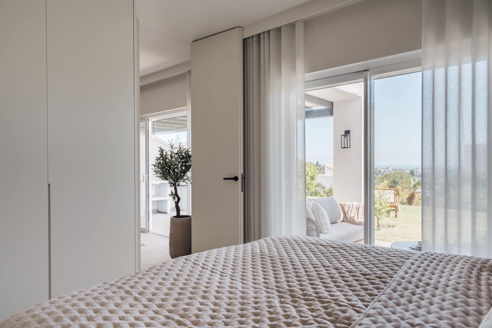 3 quarto Apartamento para venda em Nueva Andalucia com piscina - 1 095 000 € (Ref: 9761801)