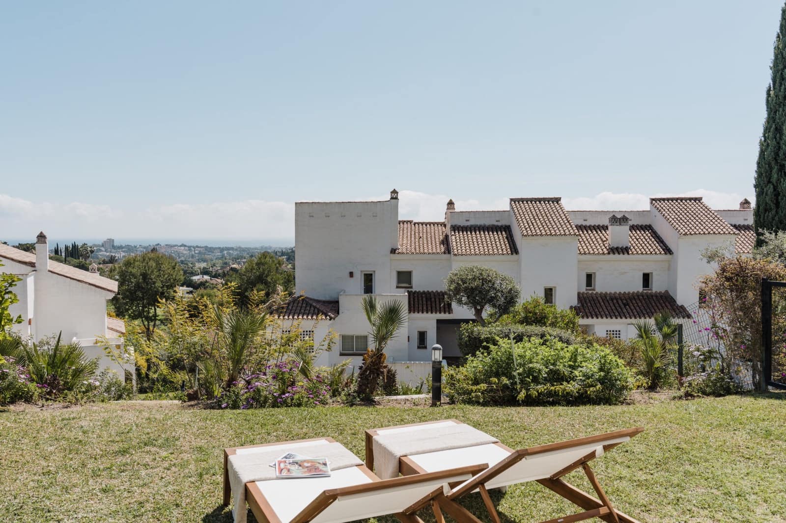 3 quarto Apartamento para venda em Nueva Andalucia com piscina - 1 095 000 € (Ref: 9761801)