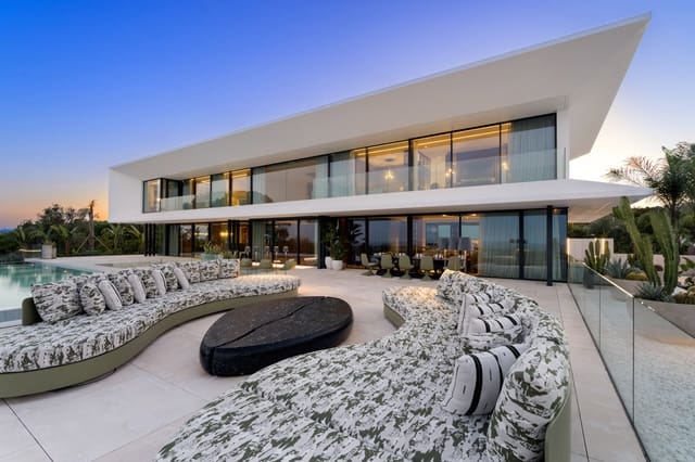 6 soveværelse Villa til salg i Sotogrande, San Roque med swimmingpool garage - € 9.950.000 (Ref: 9761802)