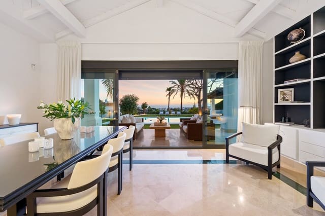 4 soveværelse Villa til salg i Nueva Andalucia, Marbella med swimmingpool garage - € 4.390.000 (Ref: 9770387)