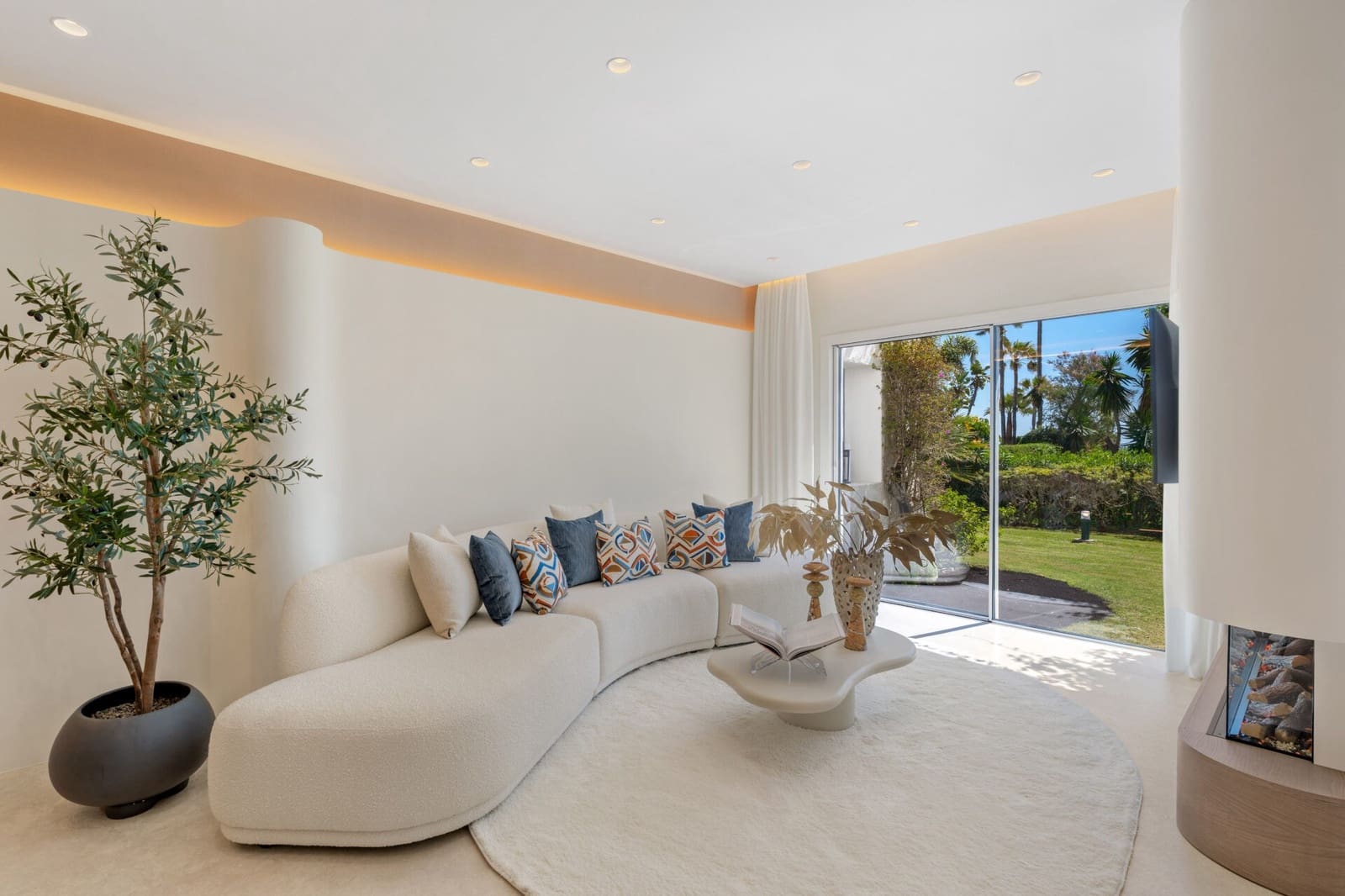 3 soverom Leilighet til salgs i New Golden Mile med svømmebasseng garasje - € 1 495 000 (Ref: 9785113)