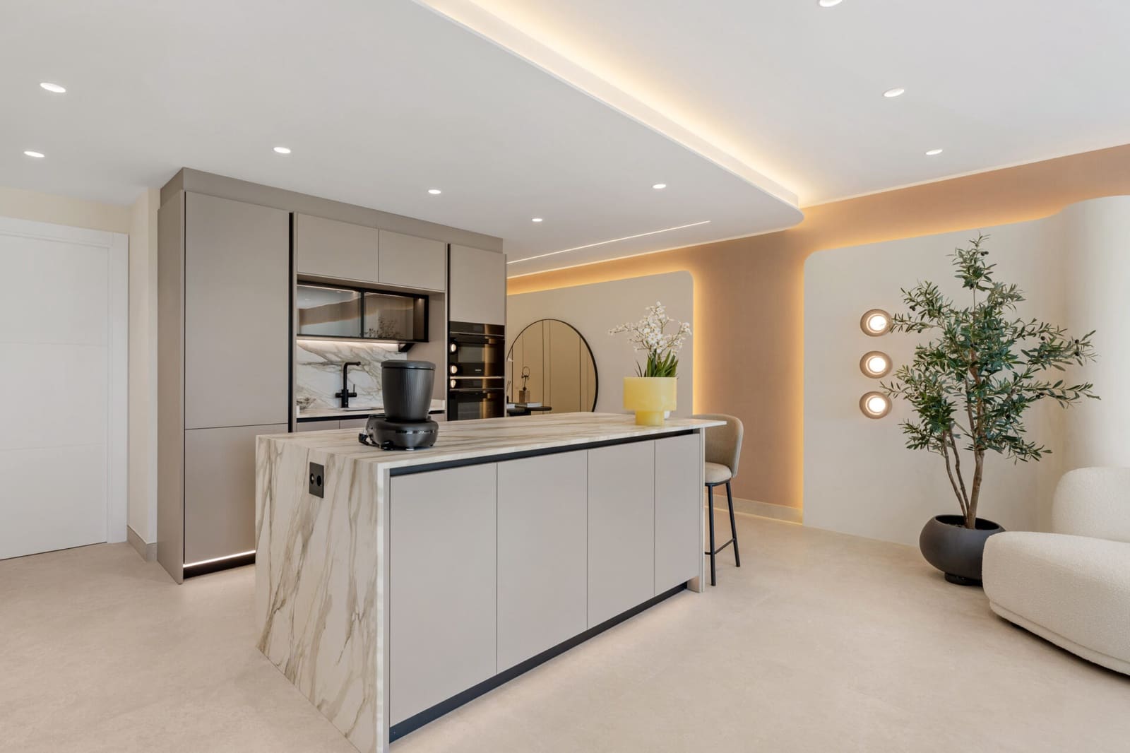 3 soverom Leilighet til salgs i New Golden Mile med svømmebasseng garasje - € 1 495 000 (Ref: 9785113)