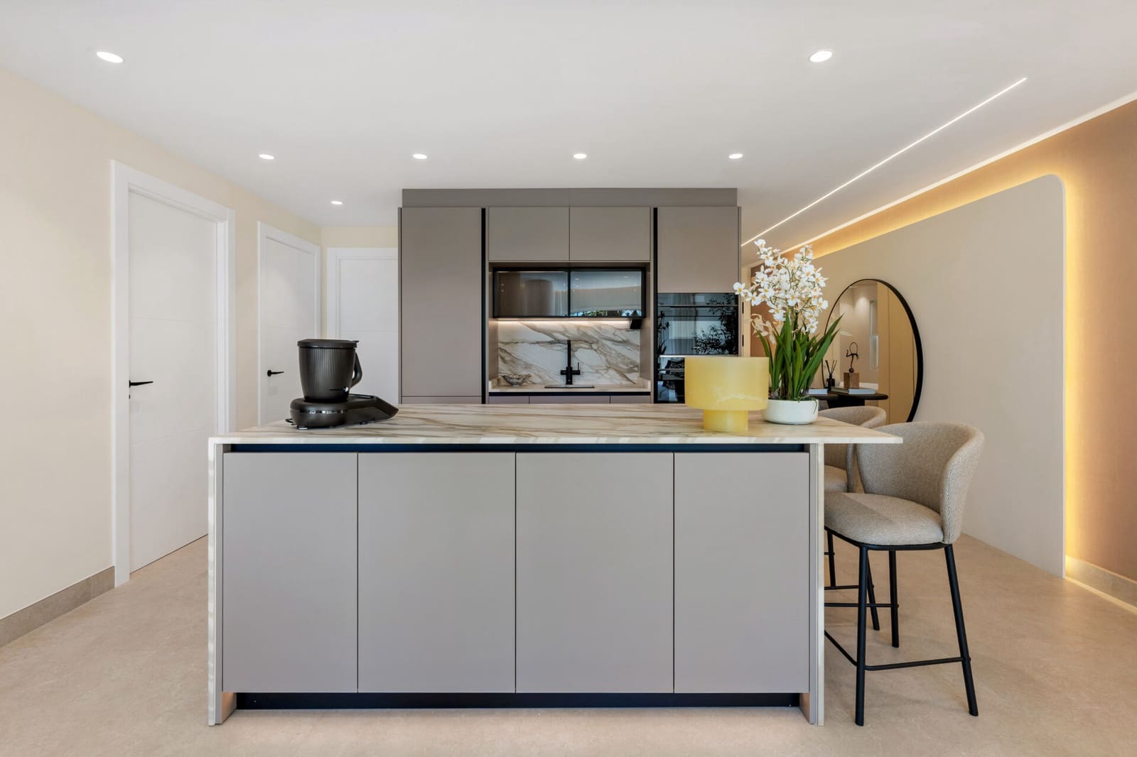 3 soverom Leilighet til salgs i New Golden Mile med svømmebasseng garasje - € 1 495 000 (Ref: 9785113)