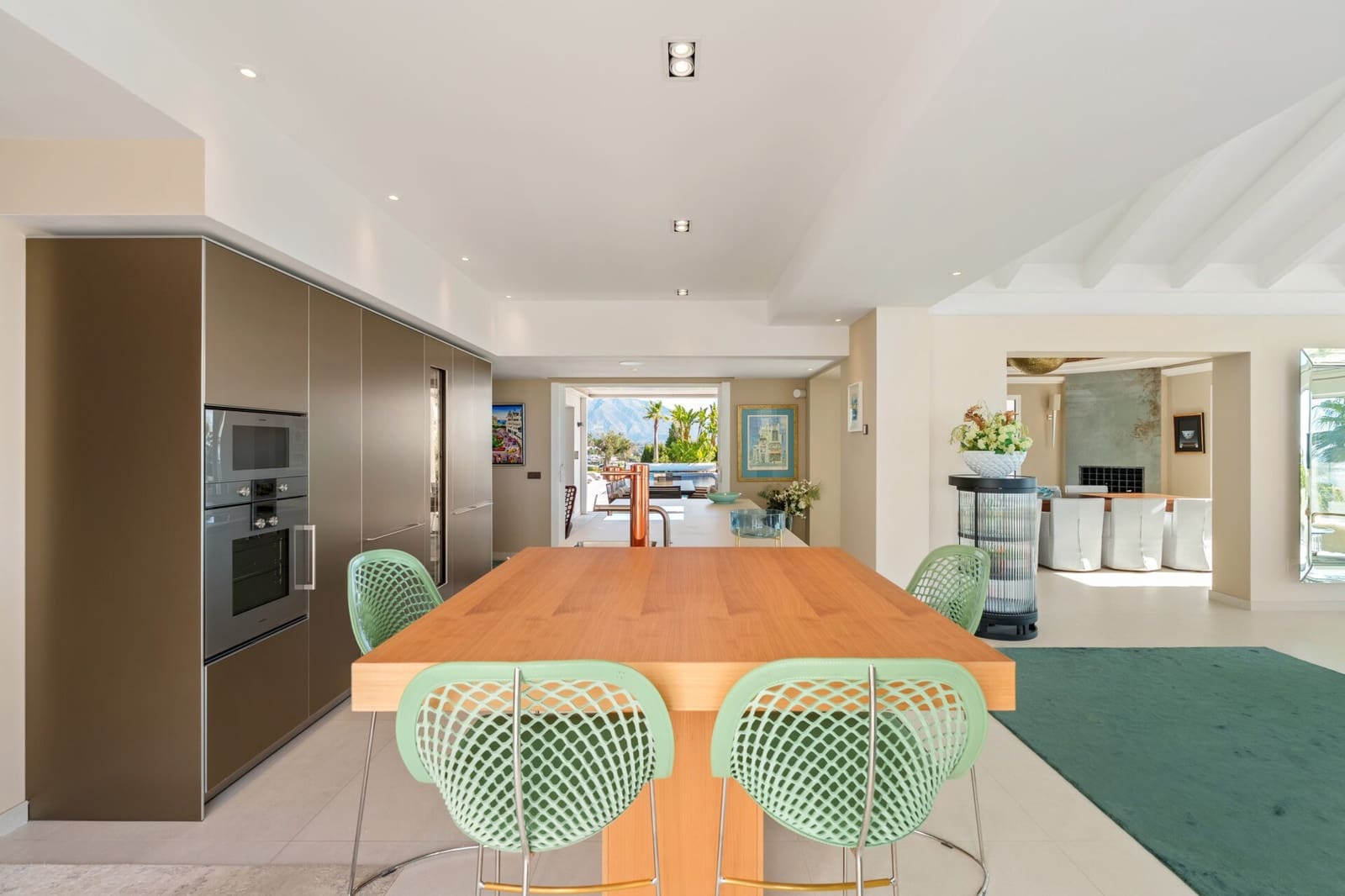 9 soverom Villa til salgs i Benahavis med svømmebasseng - € 8 250 000 (Ref: 9790836)