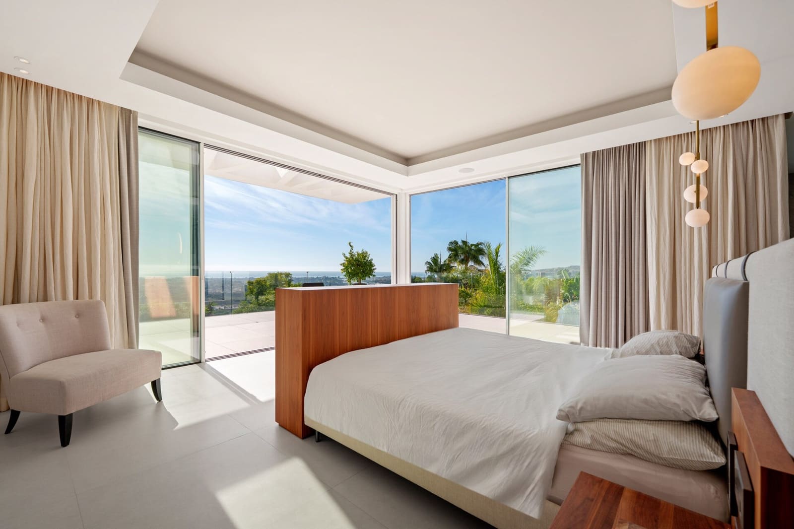 9 soverom Villa til salgs i Benahavis med svømmebasseng - € 8 250 000 (Ref: 9790836)