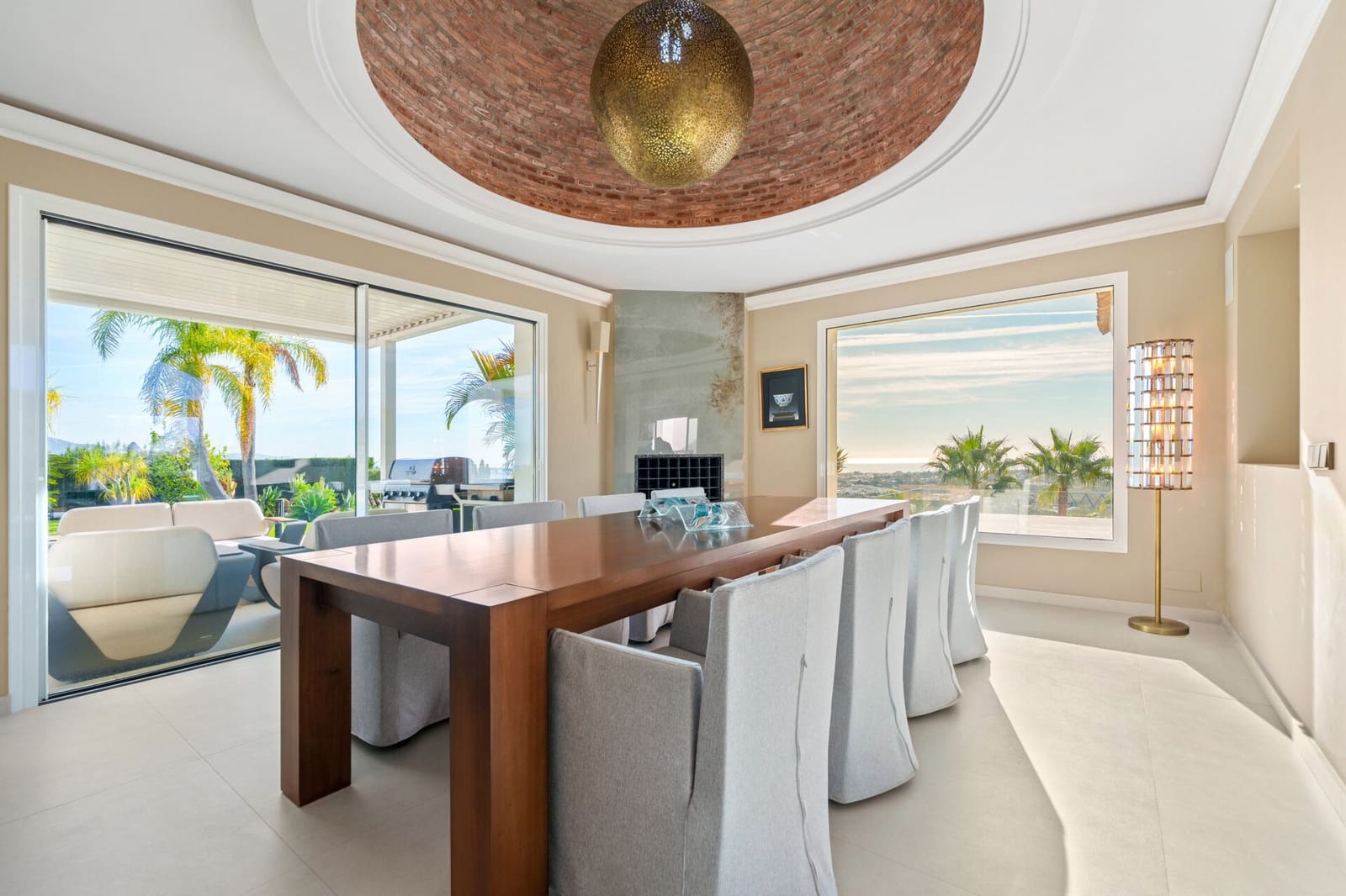 9 soverom Villa til salgs i Benahavis med svømmebasseng - € 8 250 000 (Ref: 9790836)