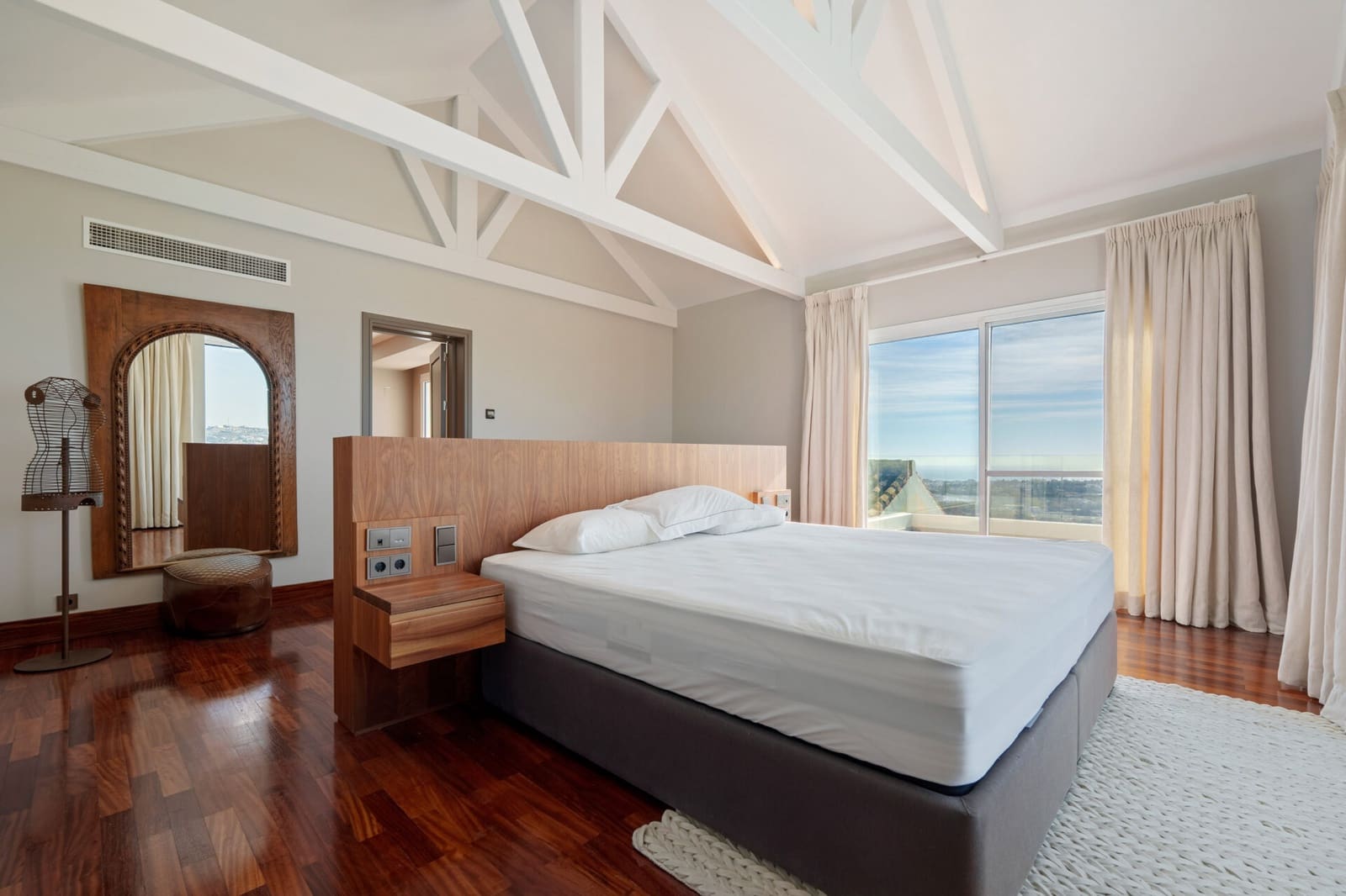 9 soverom Villa til salgs i Benahavis med svømmebasseng - € 8 250 000 (Ref: 9790836)