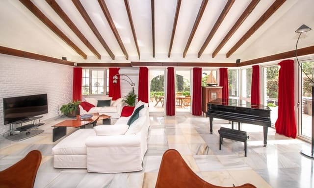 5 quarto Moradia para venda em Benalmádena com piscina garagem - 2 100 000 € (Ref: 9794349)