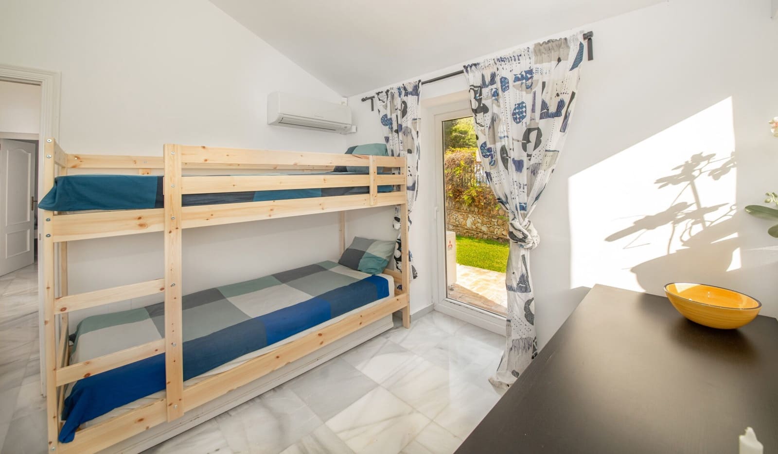 5 bedroom Villa for sale in Benalmadena with pool garage - € 2,100,000 (Ref: 9794349)