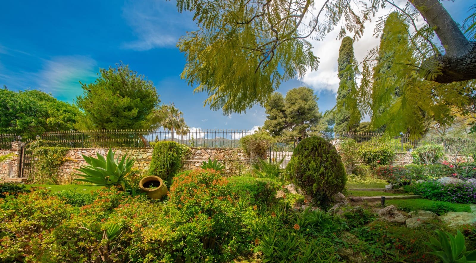 5 bedroom Villa for sale in Benalmadena with pool garage - € 2,100,000 (Ref: 9794349)