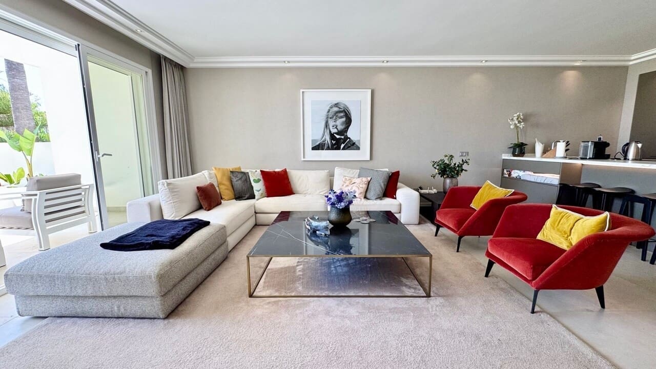 3 bedroom Apartment for sale in Marbella with pool garage - € 4,950,000 (Ref: 9799043)