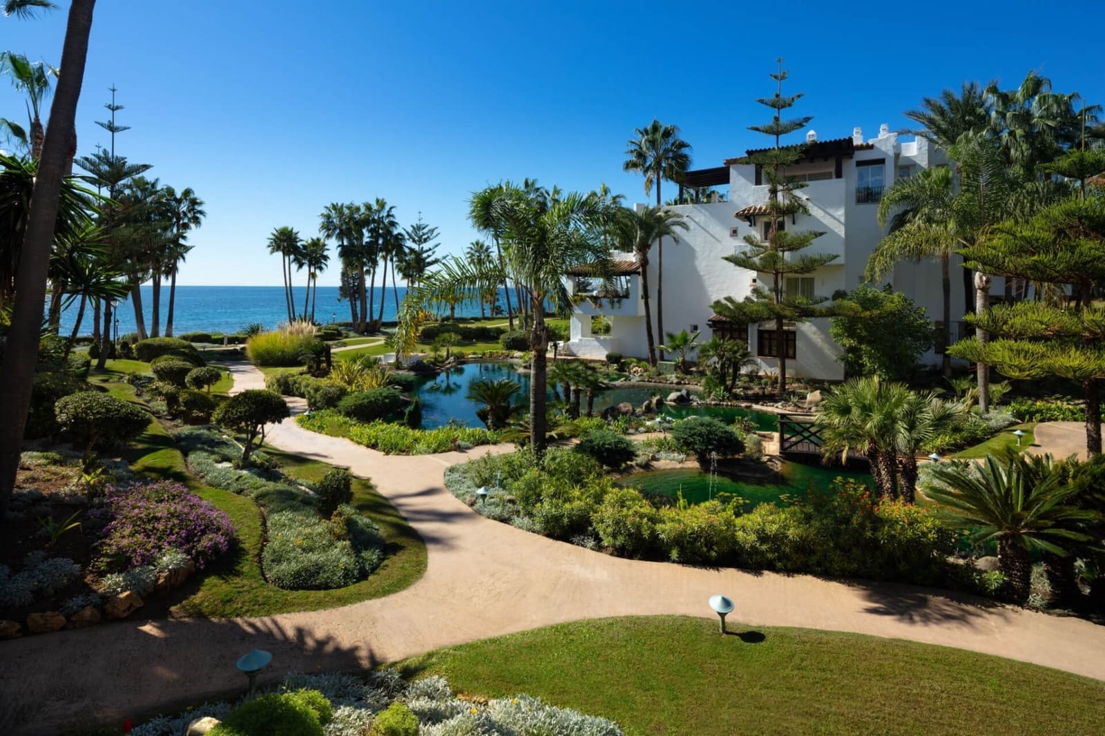 3 bedroom Apartment for sale in Marbella with pool garage - € 4,950,000 (Ref: 9799043)