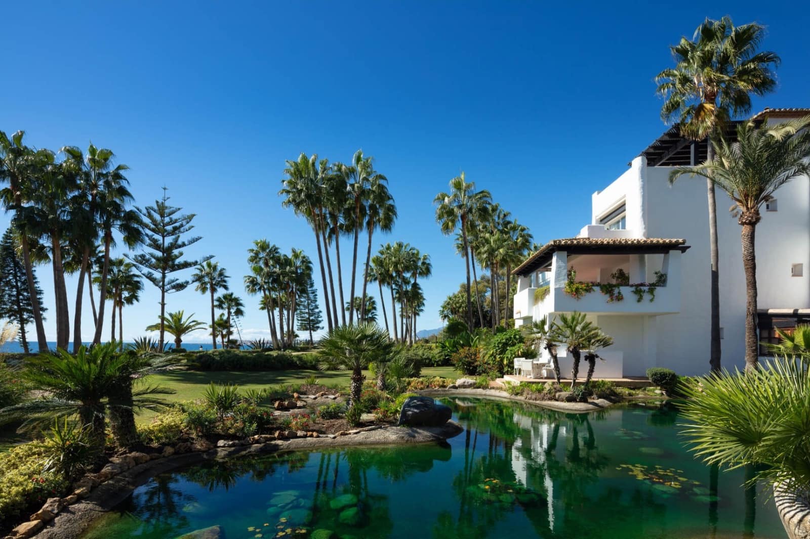3 bedroom Apartment for sale in Marbella with pool garage - € 4,950,000 (Ref: 9799043)