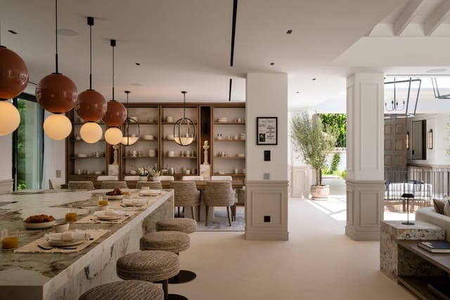 Chalet de 6 habitaciones en Nueva Andalucia, Marbella en venta - 9.490.000 € (Ref: 9804126)