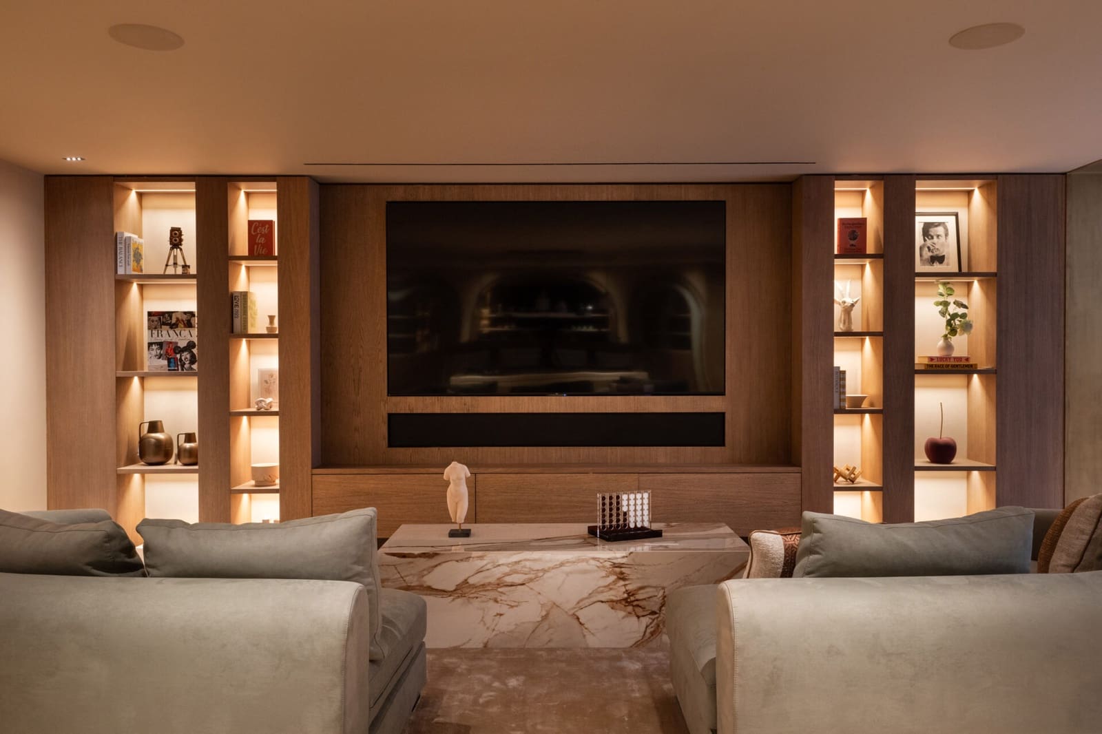 Chalet de 6 habitaciones en Nueva Andalucia en venta con piscina - 9.490.000 € (Ref: 9804126)