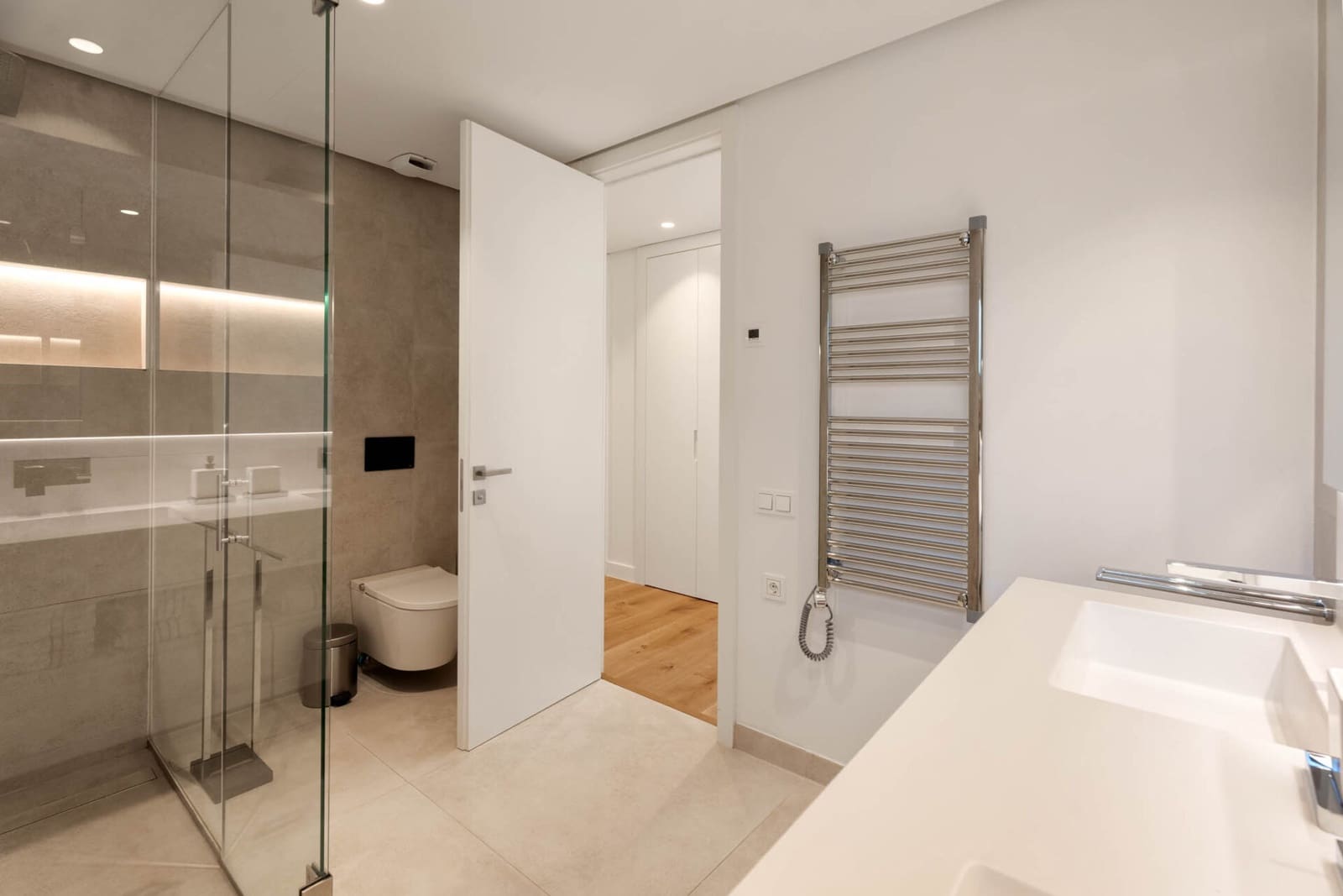 3 bedroom Apartment for sale in Ojen with pool garage - € 1,695,000 (Ref: 9804127)