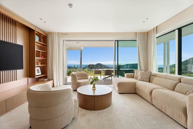 3 bedroom Apartment for sale in Ojen with pool garage - € 1,695,000 (Ref: 9804127)