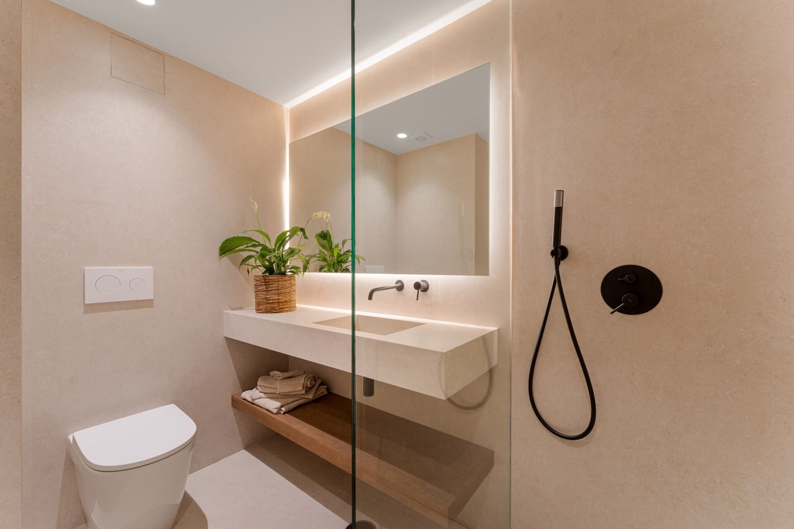 3 quarto Apartamento para venda em La Quinta com piscina - 695 000 € (Ref: 9804130)