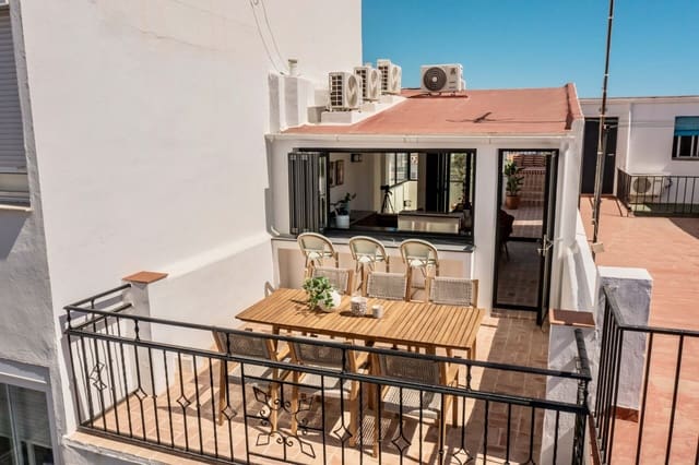 3 slaapkamer Huis te koop in San Pedro de Alcantara, Marbella met zwembad - € 875.000 (Ref: 9807832)