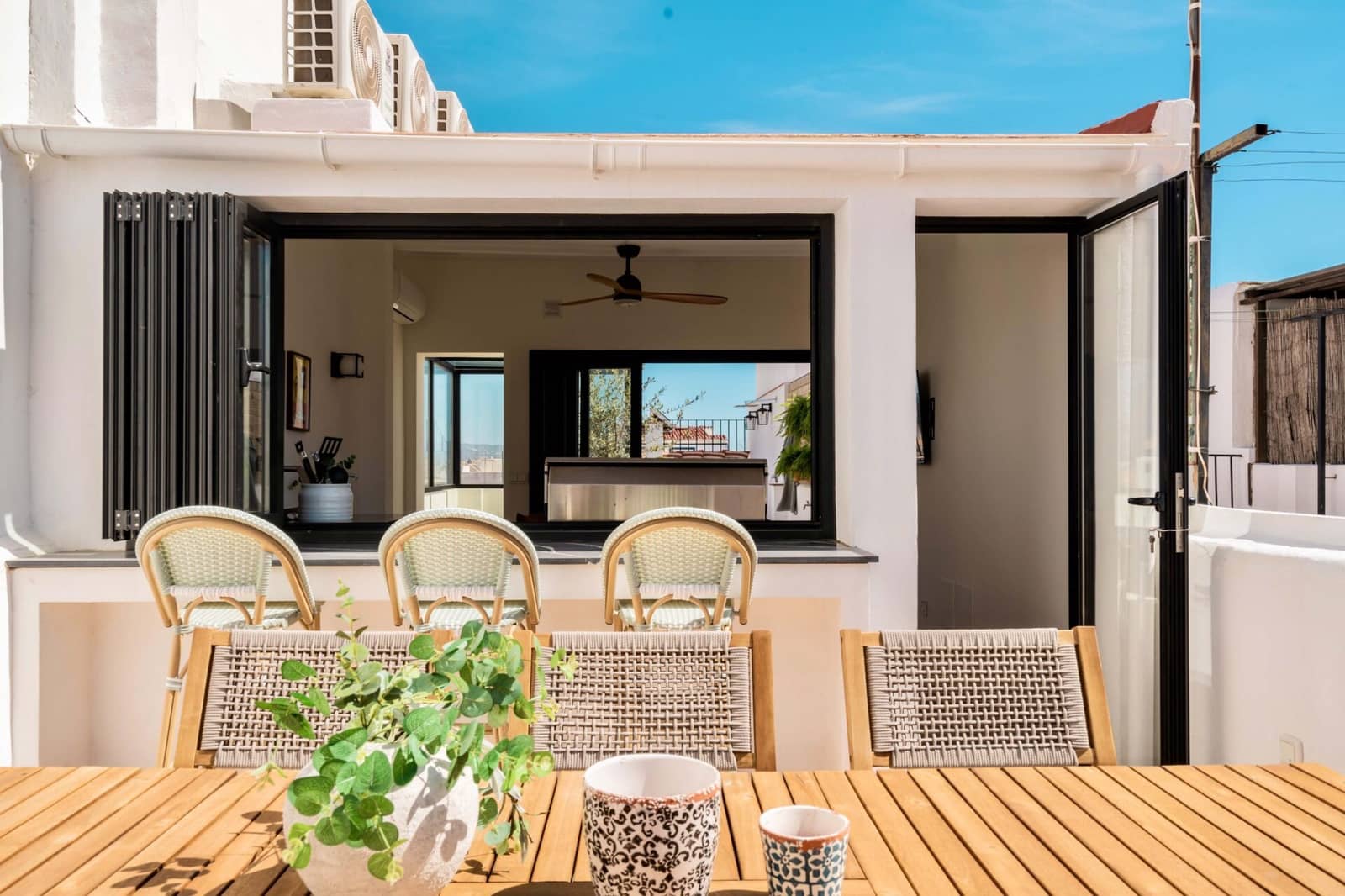 3 makuuhuone Omakotitalo myytävänä paikassa San Pedro de Alcantara mukana uima-altaan - 875 000 € (Ref: 9807832)